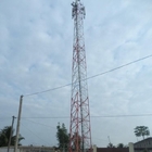 Telekommunikations-drei Stahlturm der mit Beinen versehenen eckigen 33KV mit Antenne u. Mw-Klammern