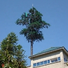 Kiefer getarnter Monopole Stahlturm für Telekommunikation
