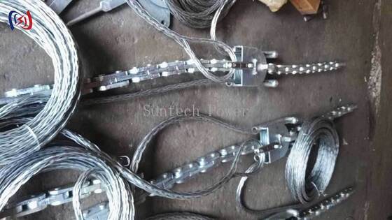 Professionelle Kopfplatten für drei Bündelleiter mit 100-180KN Nennlast, präziser Dreiecksgeometrie und korrosionsbeständiger Aluminiumlegierung