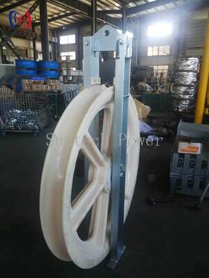 Hochspannungsträngen der Serie 822 mit MC-Nylon-Schaufel für den Bau von Oberleitungen mit Nennlast von 150KN