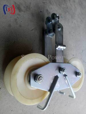 Profi-Tandem-Schaufel-Stringing-Block für die gleichzeitige Installation von mehreren Leitern mit Nennlast von 25KN und präzise konstruierten Schaufeln