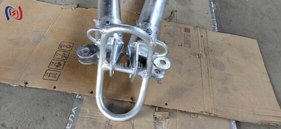 Tubulare A-Form-Gin Pole 120x7mm 6-13m Turmbauwerkzeuge Korrosionsbeschichtet