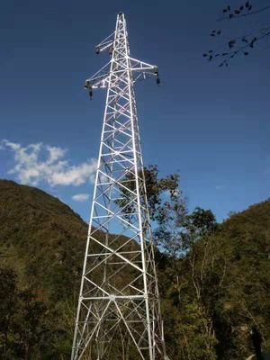 Galvanisierte ASTM A123 vergittern Stahlturm für Fernleitung