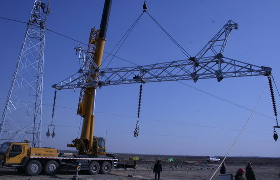 Galvanisierter Stahlenergie-Freileitungsmast Q345B A572