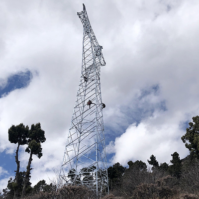 Mit Beinen versehener galvanisierter Stahlhochspannungsfreileitungsmast des gitter-4