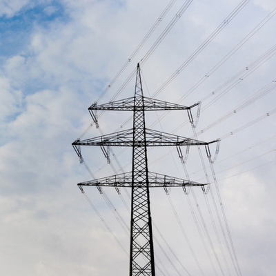 Heißes Bad JIS H8641 galvanisierte obenliegenden Fernleitungs-Turm