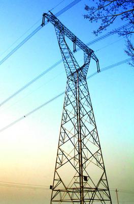 10 - Gitter-Getriebe-Stahlturm 700KV HDG
