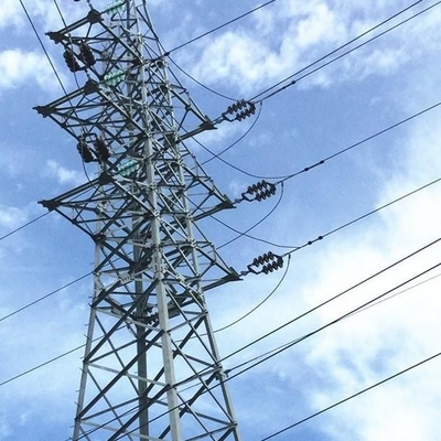 10KV zu 750KV Kraftübertragungs-heißes Bad-galvanisiertem Gittermast