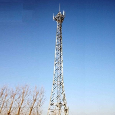 3 mit Beinen versehene 60m galvanisierte Winkeleisen-selbsttragende Telekommunikation ragen hoch