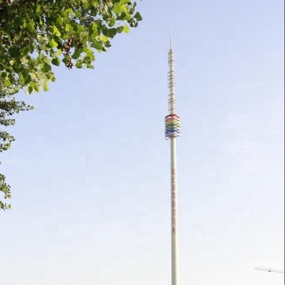 Telekommunikations-Monopole Stahlturm mit dem heißen Bad galvanisiert
