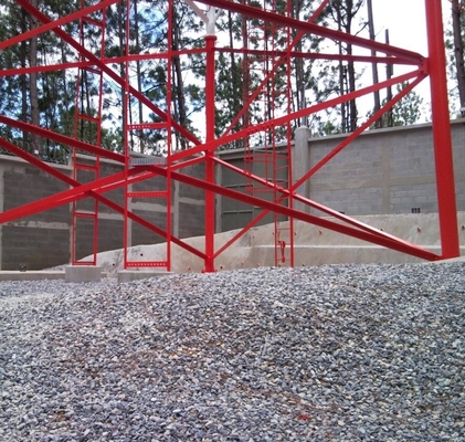 Mit Beinen versehenes heißes Bad des Stahl-3 galvanisierte Röhrenturm mit Klammer-Blitz-Erdung